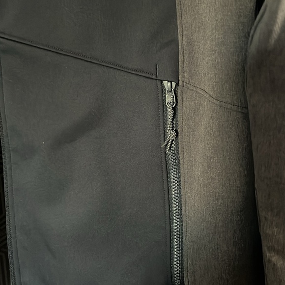 Under Armour Cold Gear Infrared Shell Women’s Coat L jacket - Picture 12 of 12